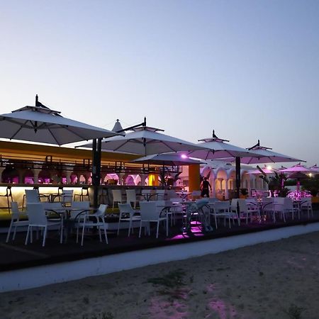 The Mirage Resort & Spa Hammamet Eksteriør billede Beach bar in Rimini