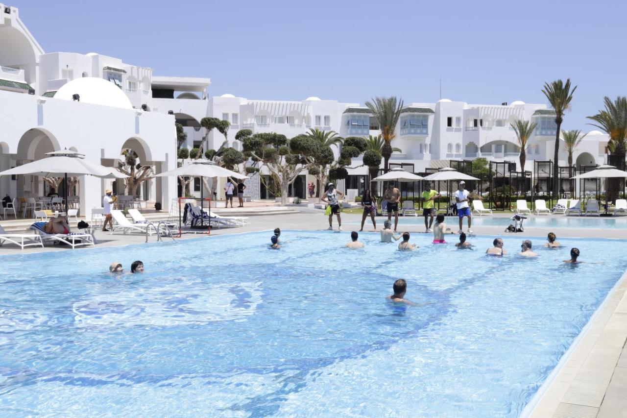 The Mirage Resort & Spa Hammamet Eksteriør billede A swimming pool in Tunisia