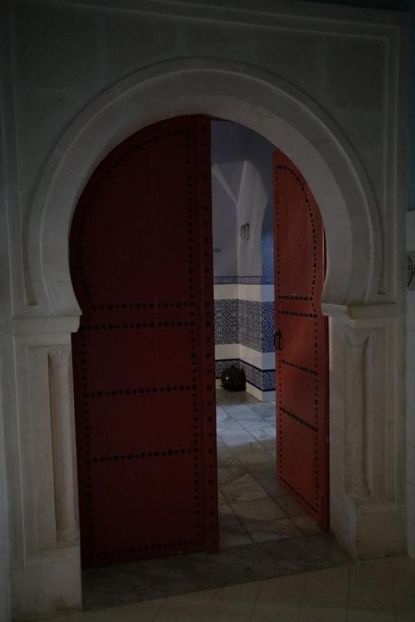 The Mirage Resort & Spa Hammamet Eksteriør billede The door of the mosque